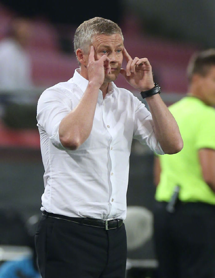 广东宏远窗口期主帅复盘；志在西甲名次提升；质疑声仍在；临场指挥获称赞 -超凡官网