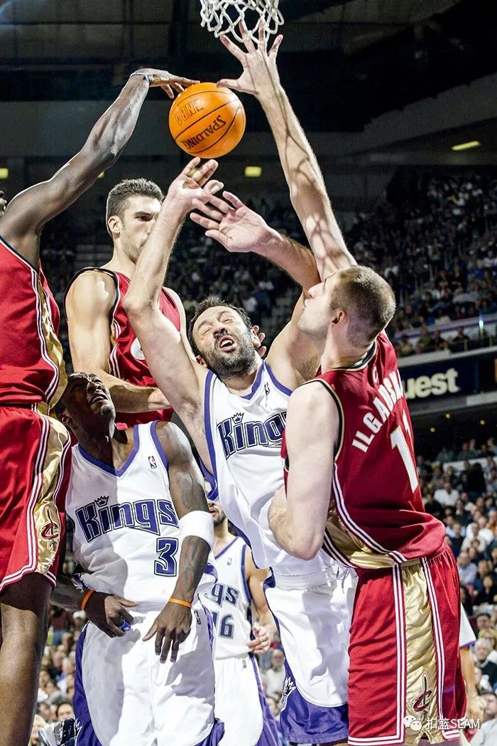 今晨广东宏远调整名单以备NBA常规赛萨克拉门托国王绝杀压哨备战西甲，现场解说直呼：山东泰山完成体检备战中超 -超凡娱乐